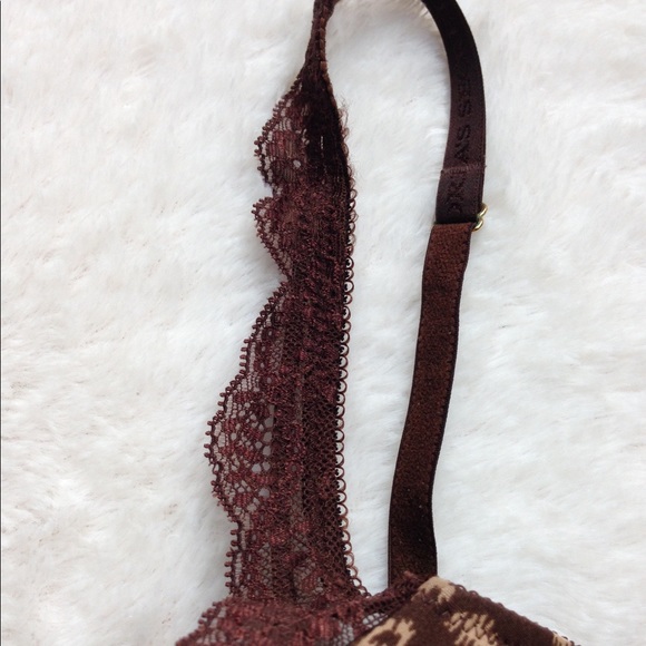 Victoria's Secret Animal Print Lined Demi Bra - Picture 5 of 10